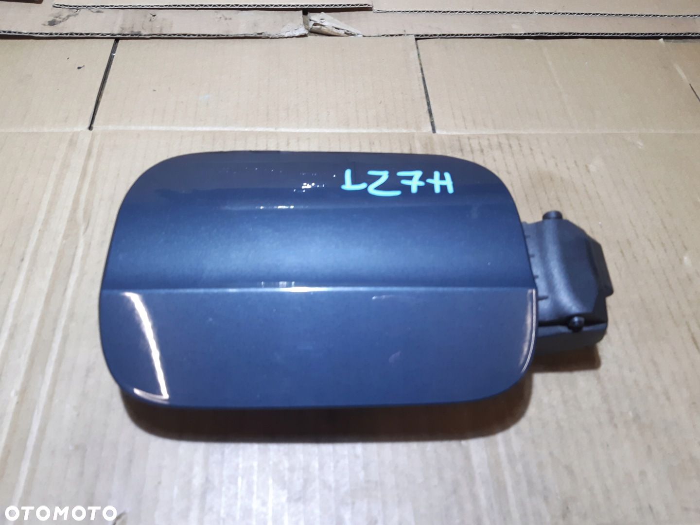 AUDI A4 B8 KLAPKA WLEWU PALIWA LZ7H 8K0010508 - 1