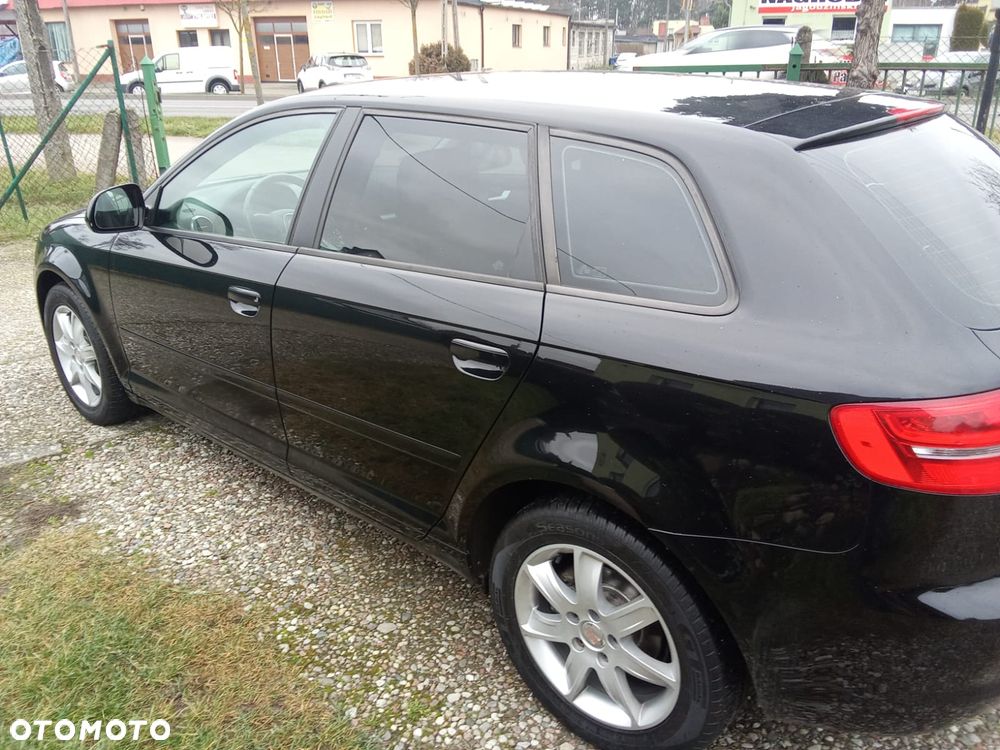 Audi A3 Sportback - 3