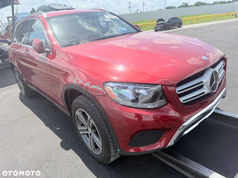 Mercedes-Benz GLC 300 4-Matic - 8