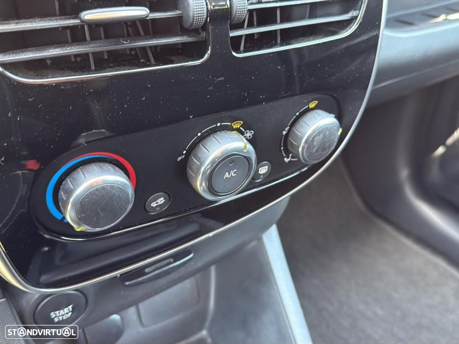 Renault Clio - 18