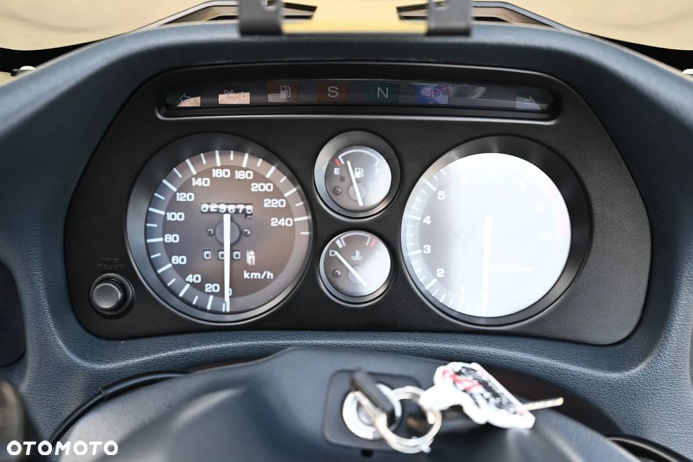 Honda ST - 9