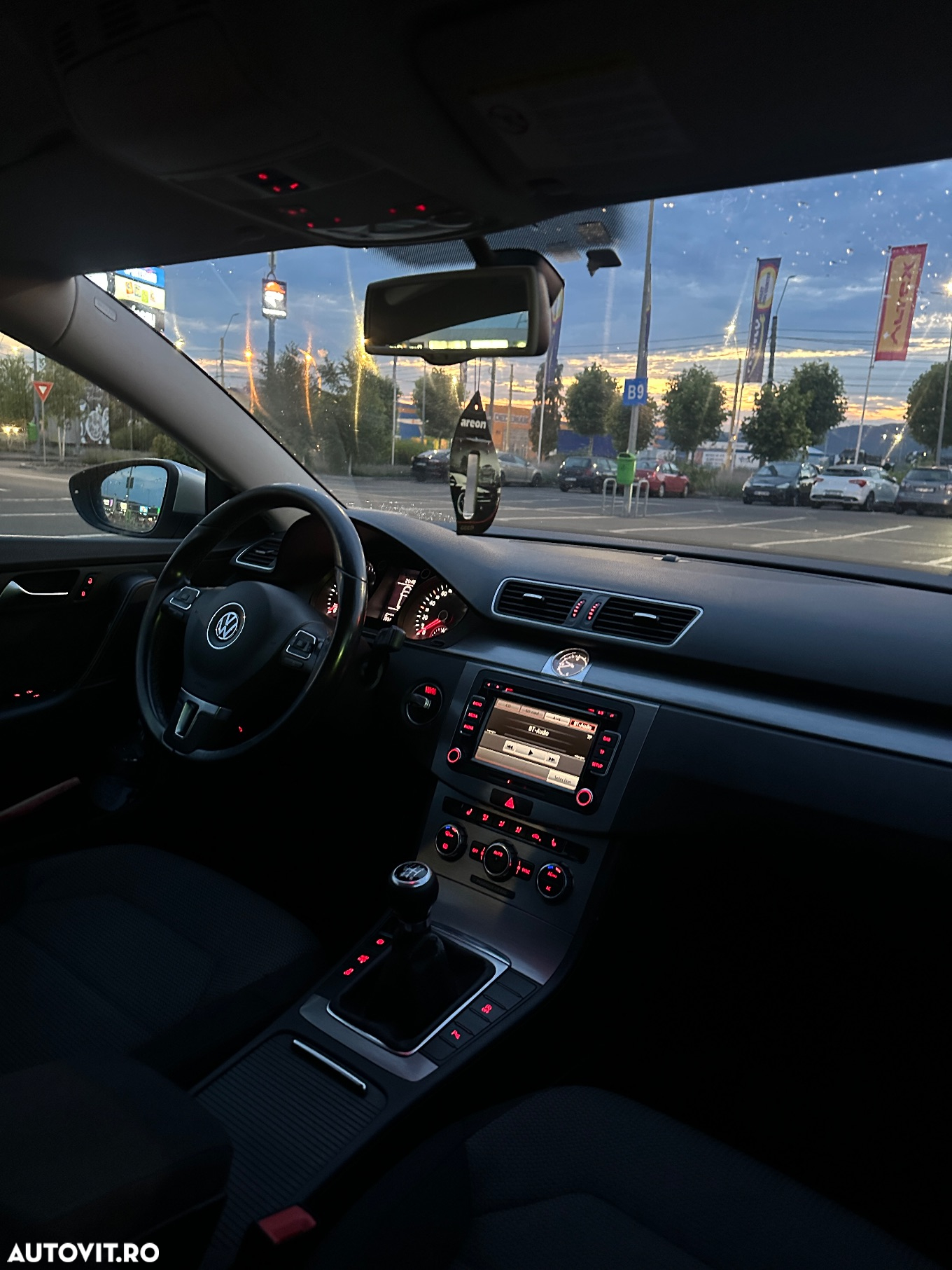 Volkswagen Passat Variant 1.6 TDI Comfortline - 10