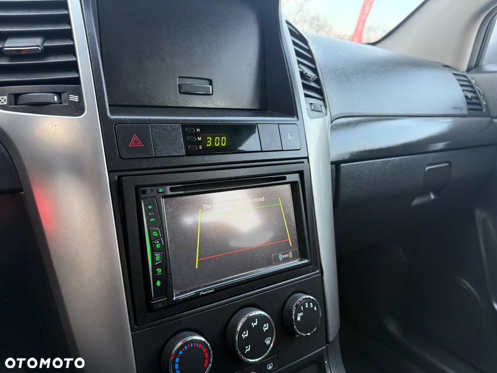 Chevrolet Captiva 2.4 2WD 7 Sitzer LS - 19