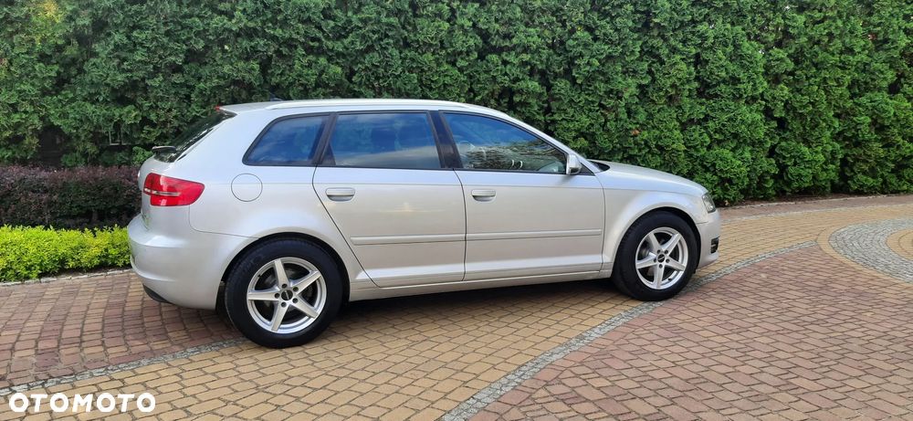 Audi A3 Sportback - 16
