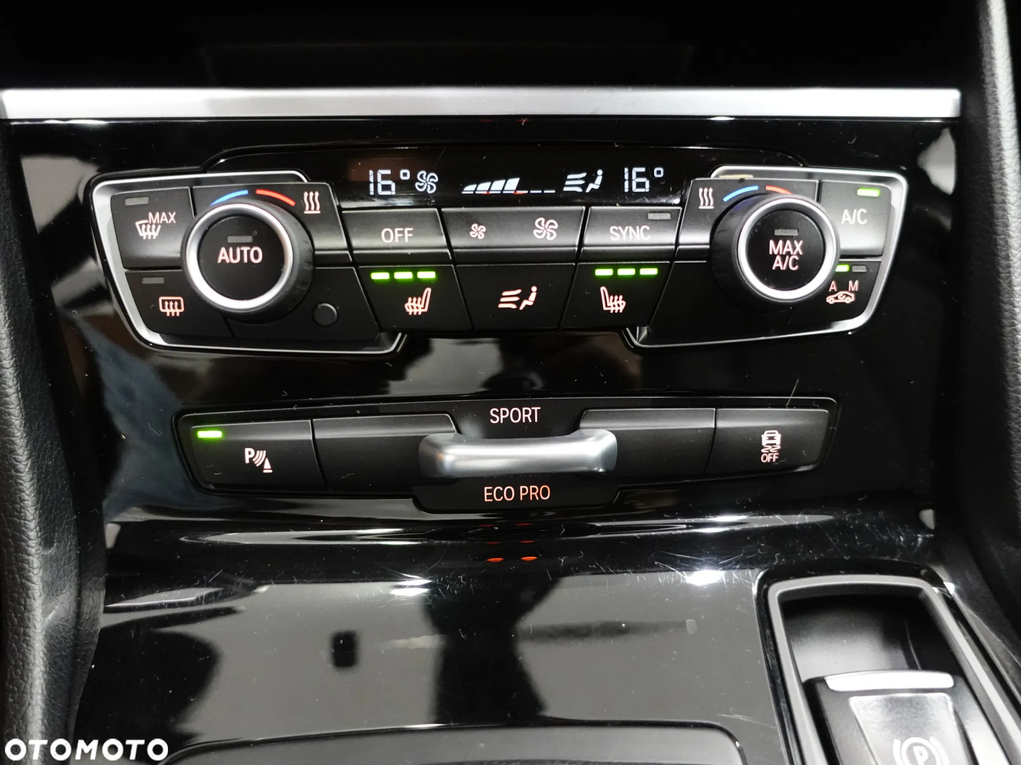 BMW Seria 2 218d Gran Tourer Advantage - 36
