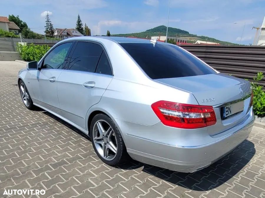 Mercedes-Benz E 2009 photo 5