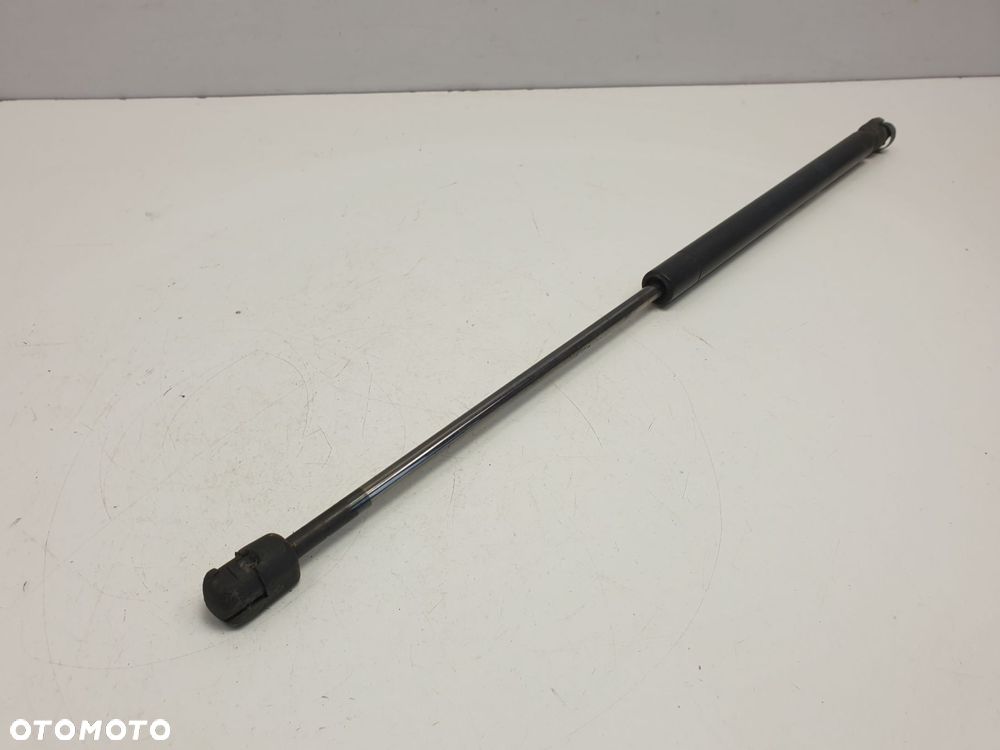VW Golf II TELESKOP SIŁOWNIK klapy BAGAŻNIKA - 7