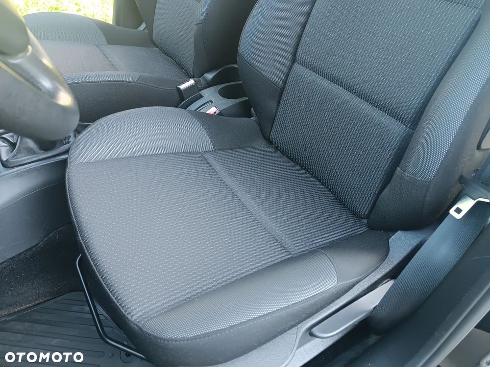 Peugeot 207 75 Urban Move - 19