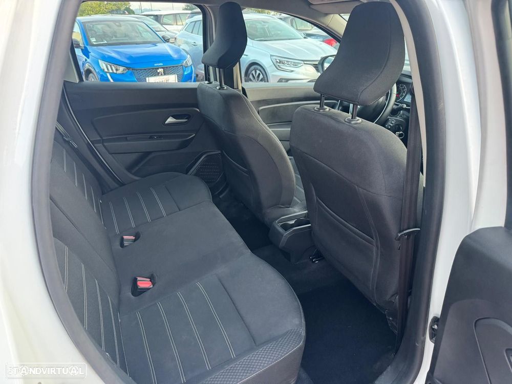 Dacia Duster 1.5 Blue dCi Extreme - 11