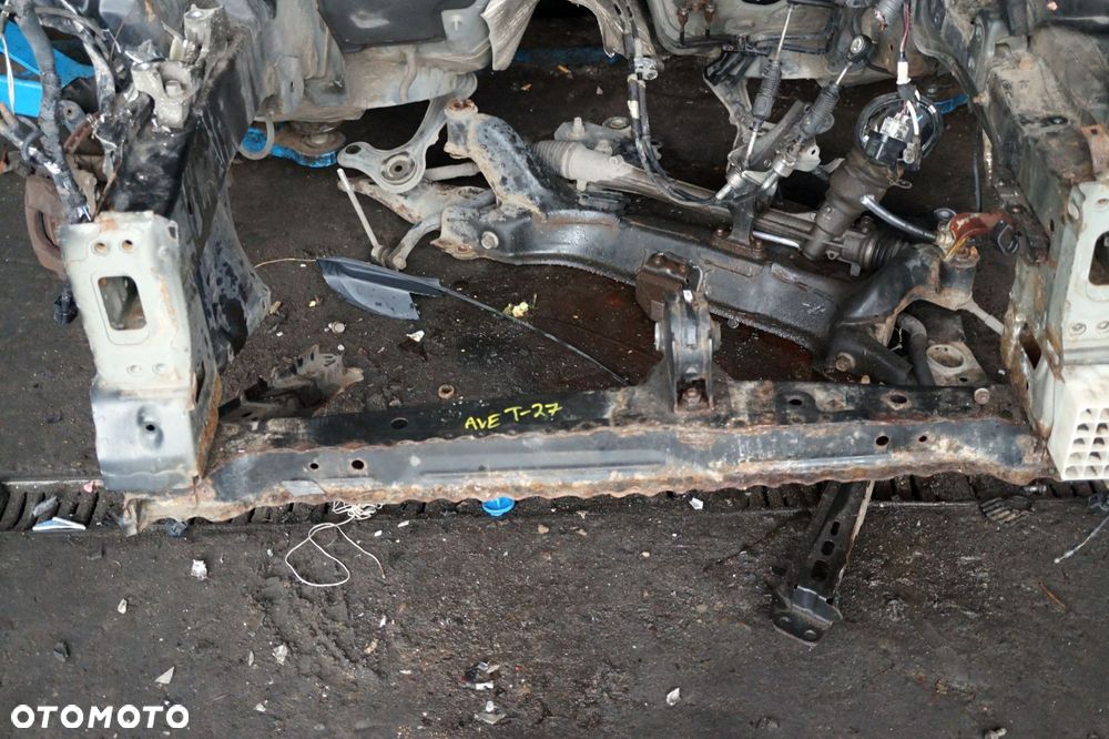 PAS PRZEDNI CHŁODNICE AVENSIS III T27 PH1 2.0 D4D WZMOCNIENIE TOYOTA 2009-2011 - 24