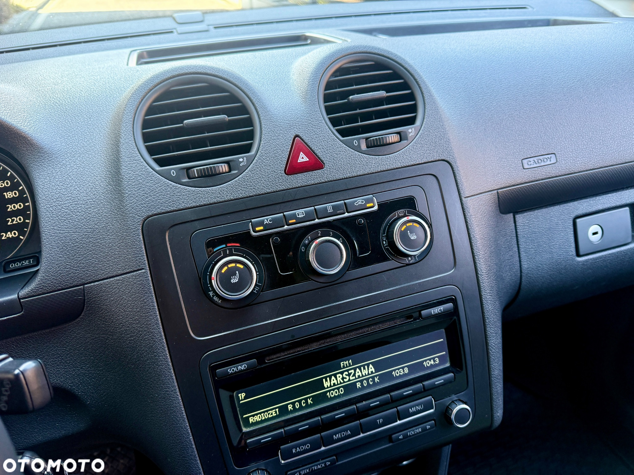 Volkswagen Caddy - 22