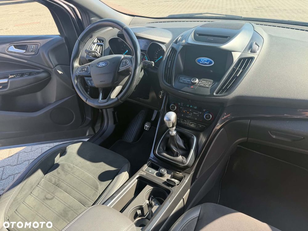 Ford Kuga 2.0 TDCi AWD ST-Line - 11