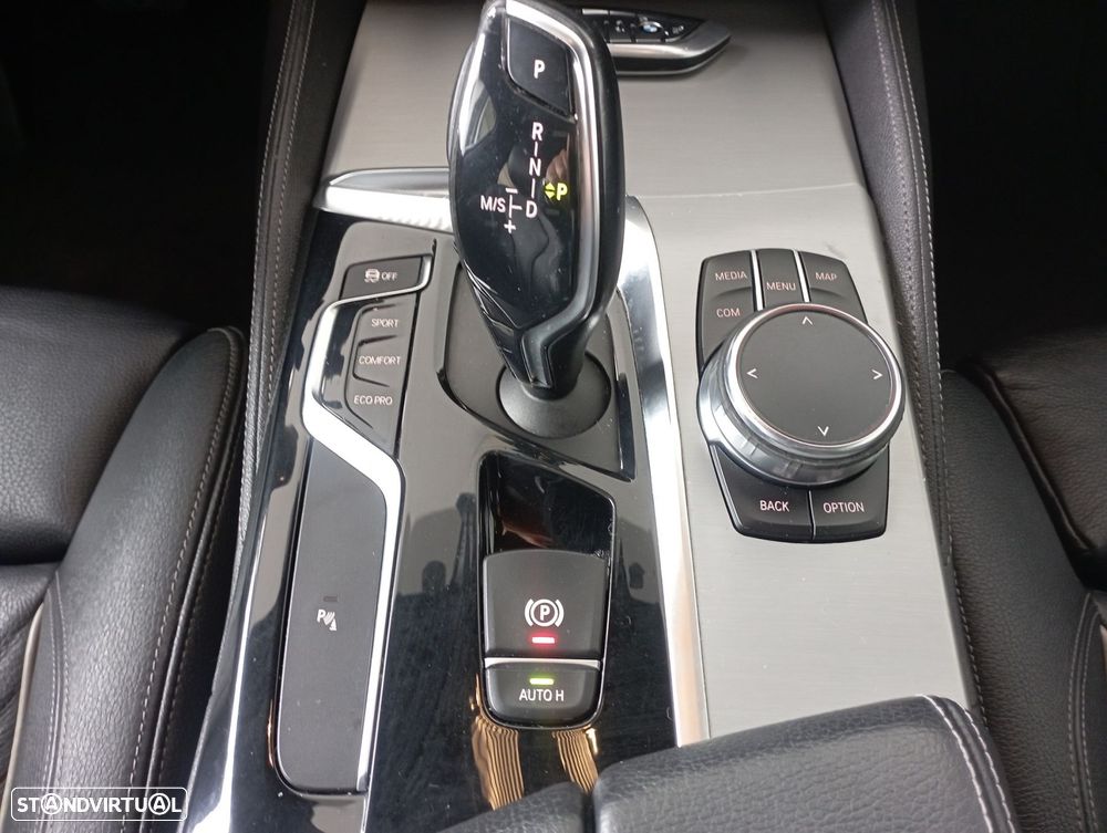 BMW 520 d Line Luxury Auto - 8