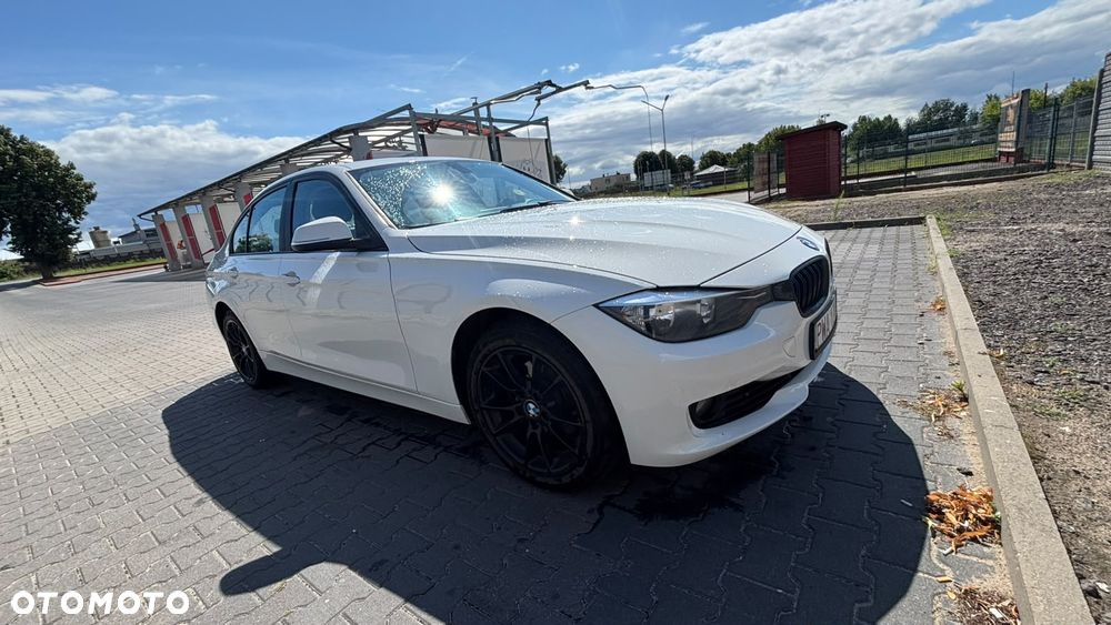BMW Seria 3 316d Edition Luxury Line Purity - 10