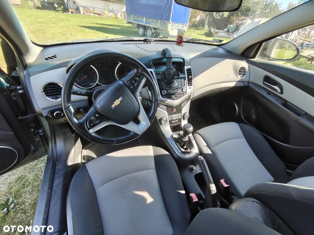 Chevrolet Cruze - 9