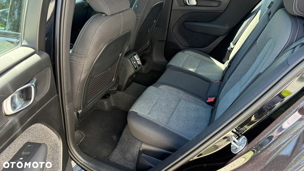 Volvo XC 40 B3 Plus Dark - 10
