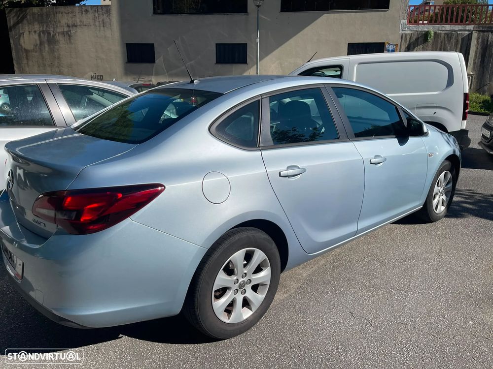 Opel Astra 1.4 T GPL - 10