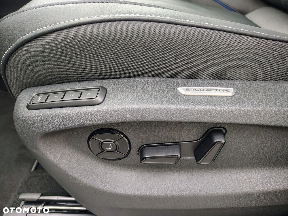 Volkswagen Tiguan - 16