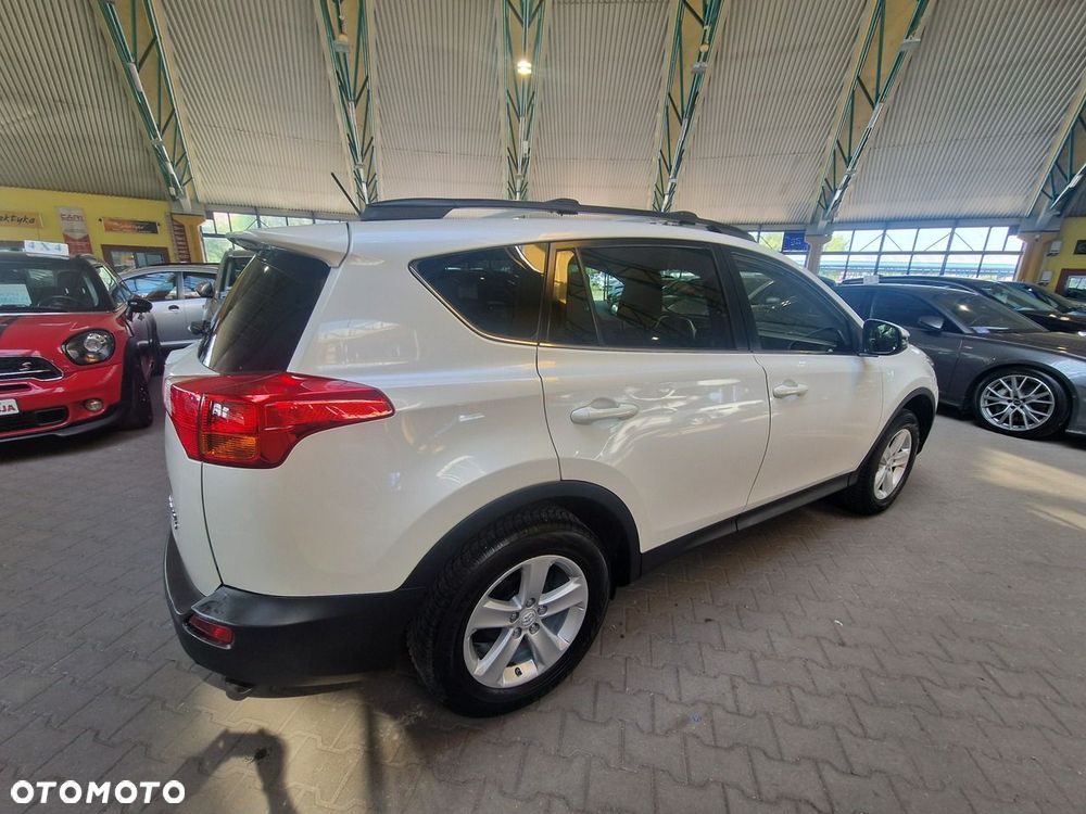 Toyota RAV4 - 8