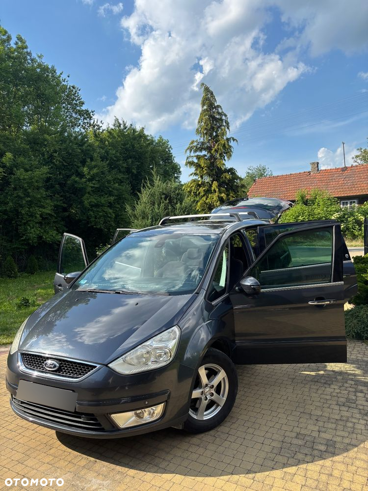Ford Galaxy 1.8 TDCi Ghia - 11