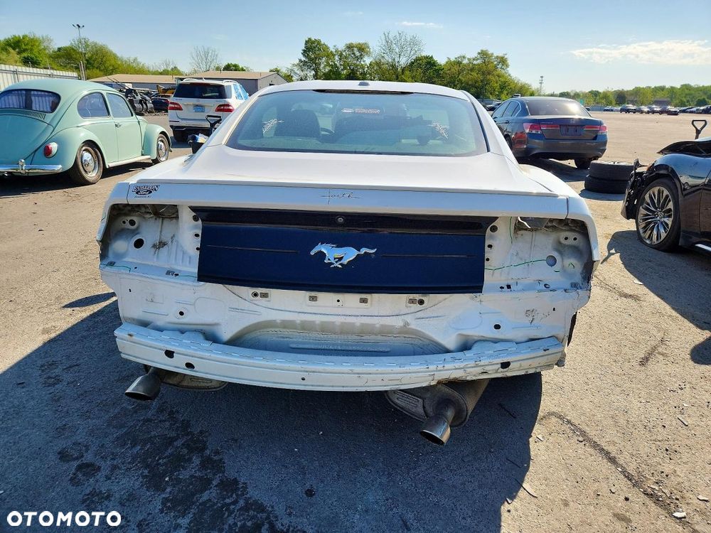 Ford Mustang 2.3 Eco Boost - 5