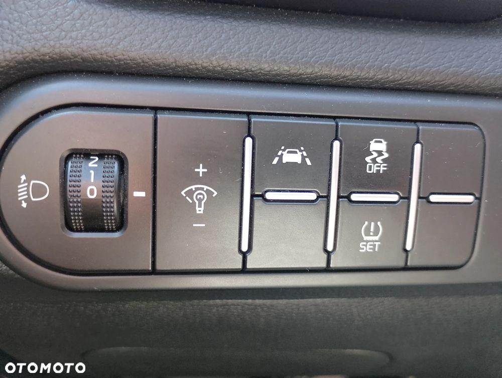 Kia Ceed 1.6 CRDi mHEV S - 18