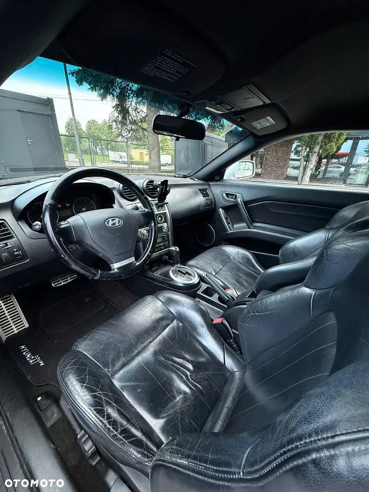 Hyundai Coupe 2.7 V6 Sport - 8