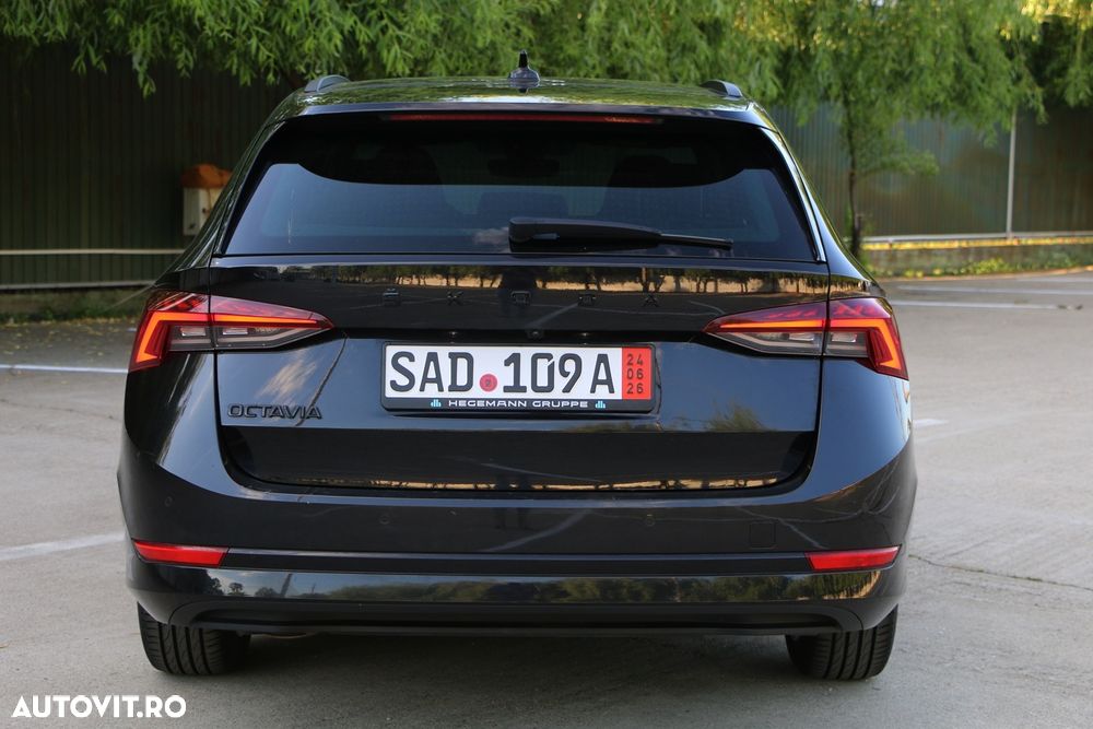 Skoda Octavia 2.0 TDI DSG Sportline - 15
