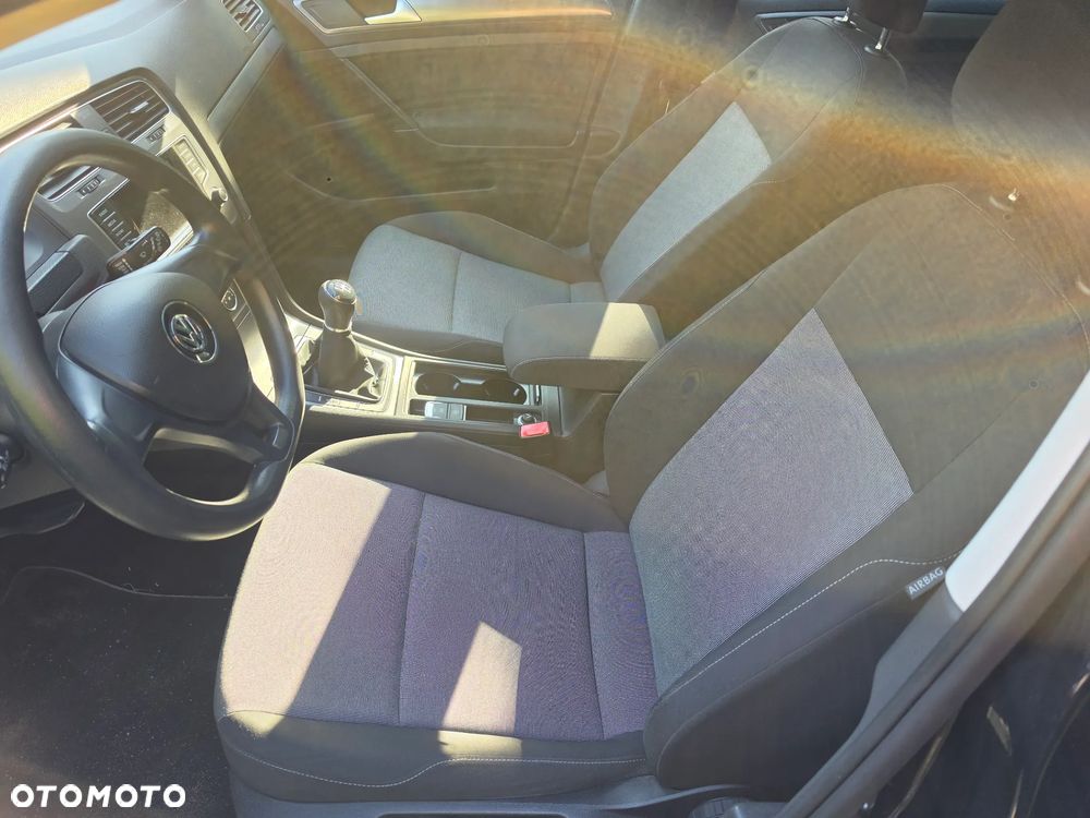 Volkswagen Golf Variant - 10