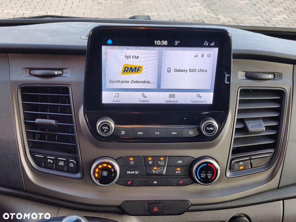 Ford Transit Custom 300 L2H1 Limited (bryg.) - 13