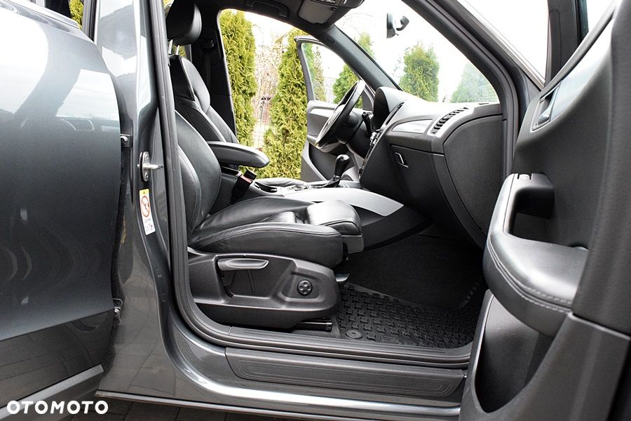 Audi Q5 3.2 FSI Quattro S tronic - 36