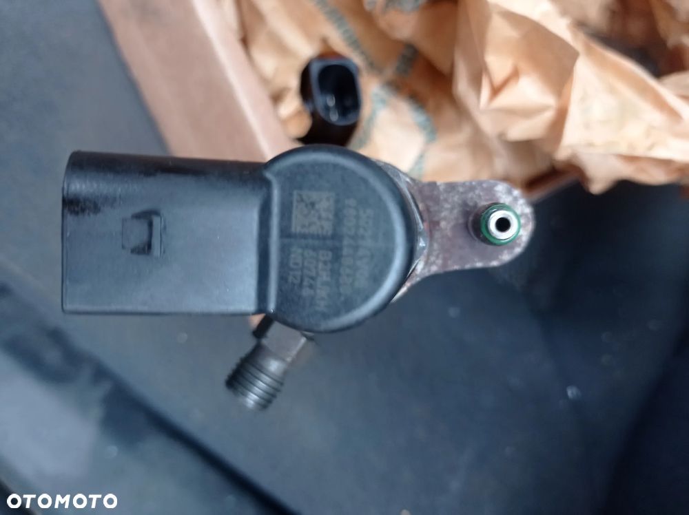 UWAGA TANIO ! WTRYSKI KOMPLET POCHODZĄ Z CITROEN C4 PICASSO 1,6 E-HDI 115PS Z DEMONTAZU - 5