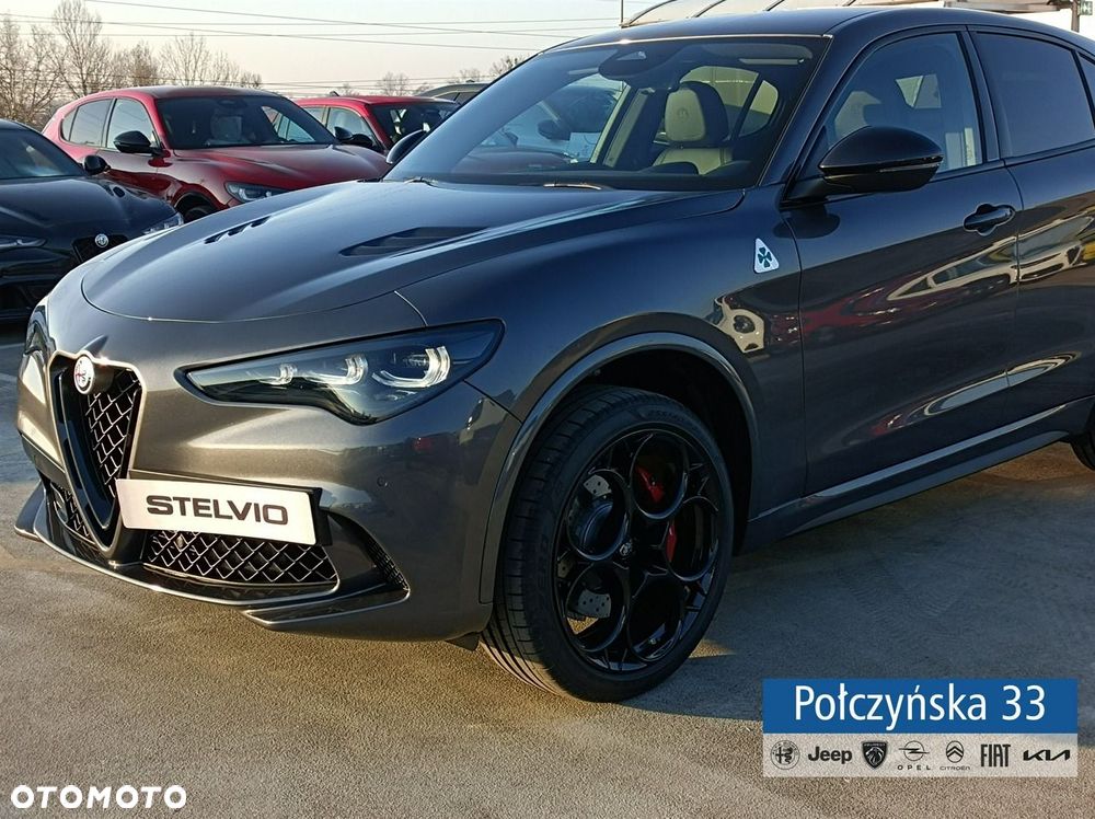 Alfa Romeo Stelvio - 7