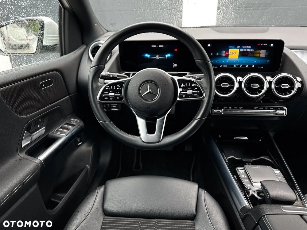 Mercedes-Benz Klasa B 200 d 8G-DCT - 8