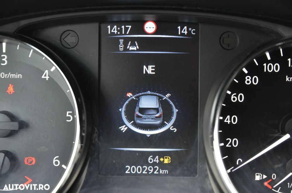 Nissan Qashqai 1.6 DCI DPF Start/Stop acenta - 34