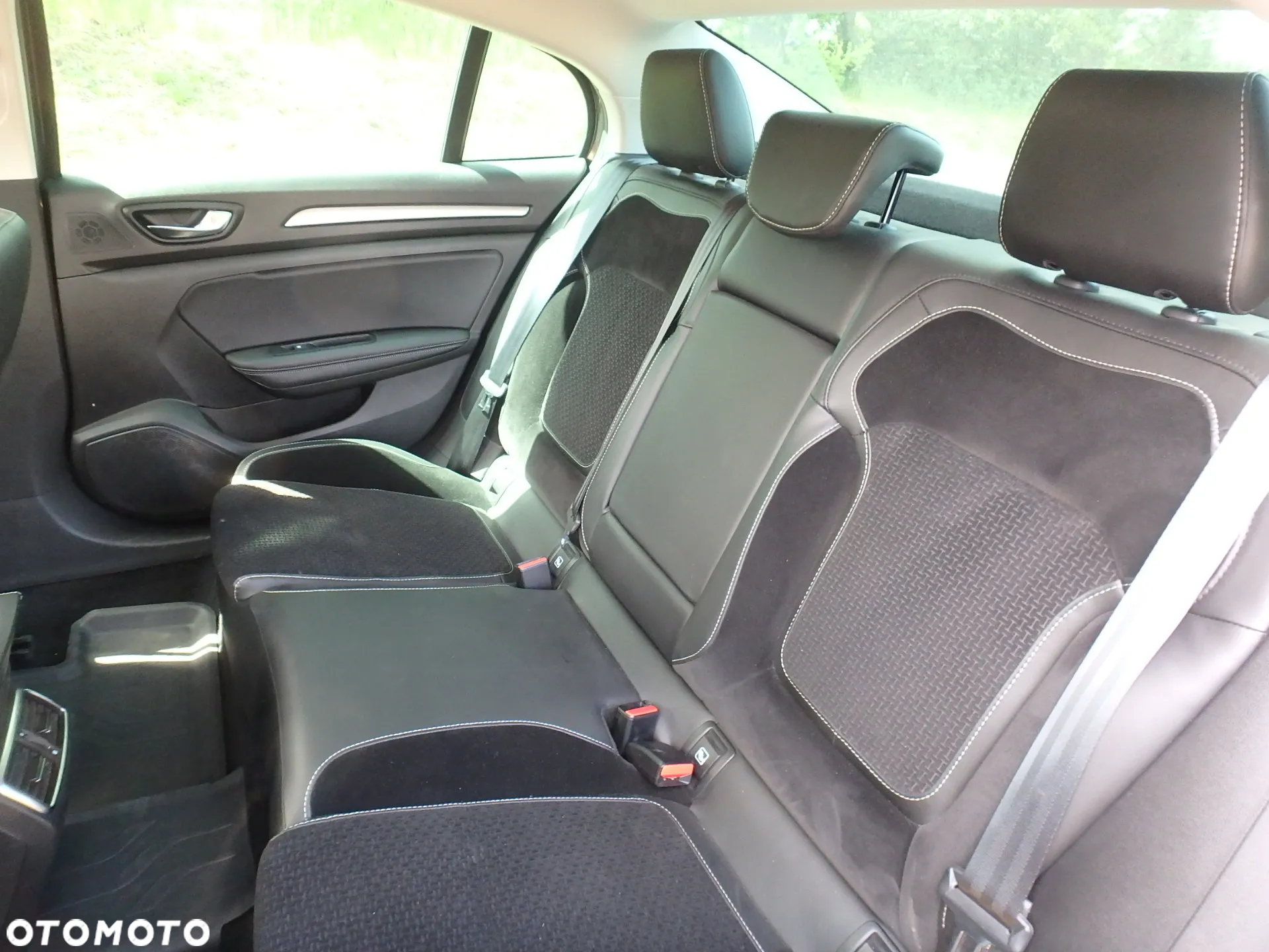 Renault Megane 1.6 SCe Intens - 10