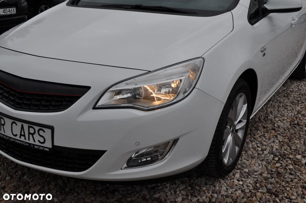 Opel Astra 1.4 Turbo Sports Tourer 150 Jahre - 31