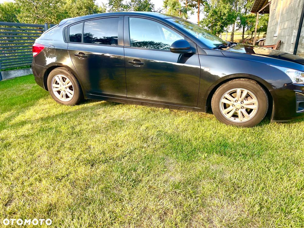 Chevrolet Cruze 1.7 D LT+ - 3