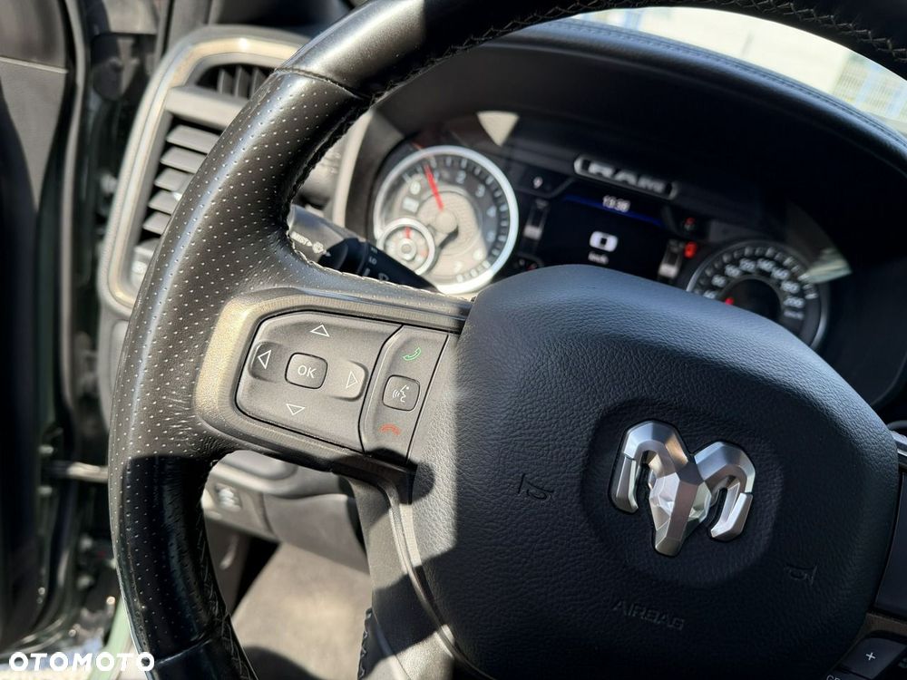Dodge RAM - 17