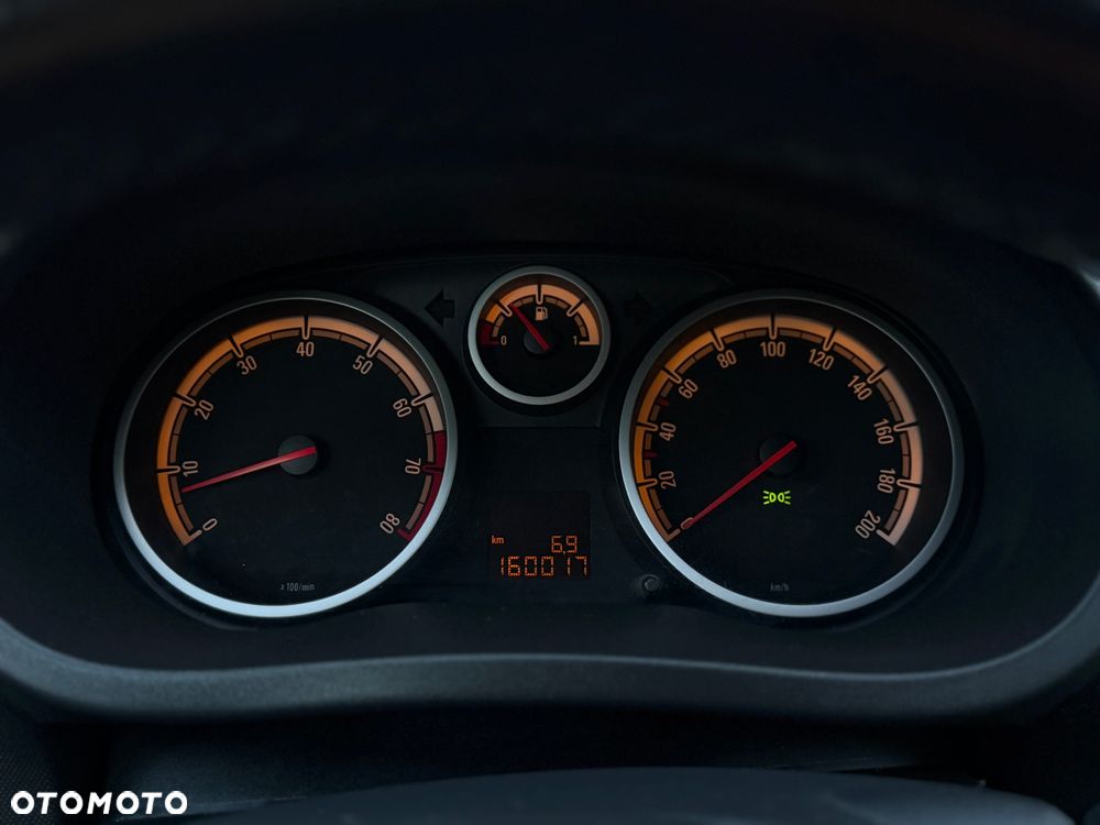 Opel Corsa 1.4 16V Edition - 8