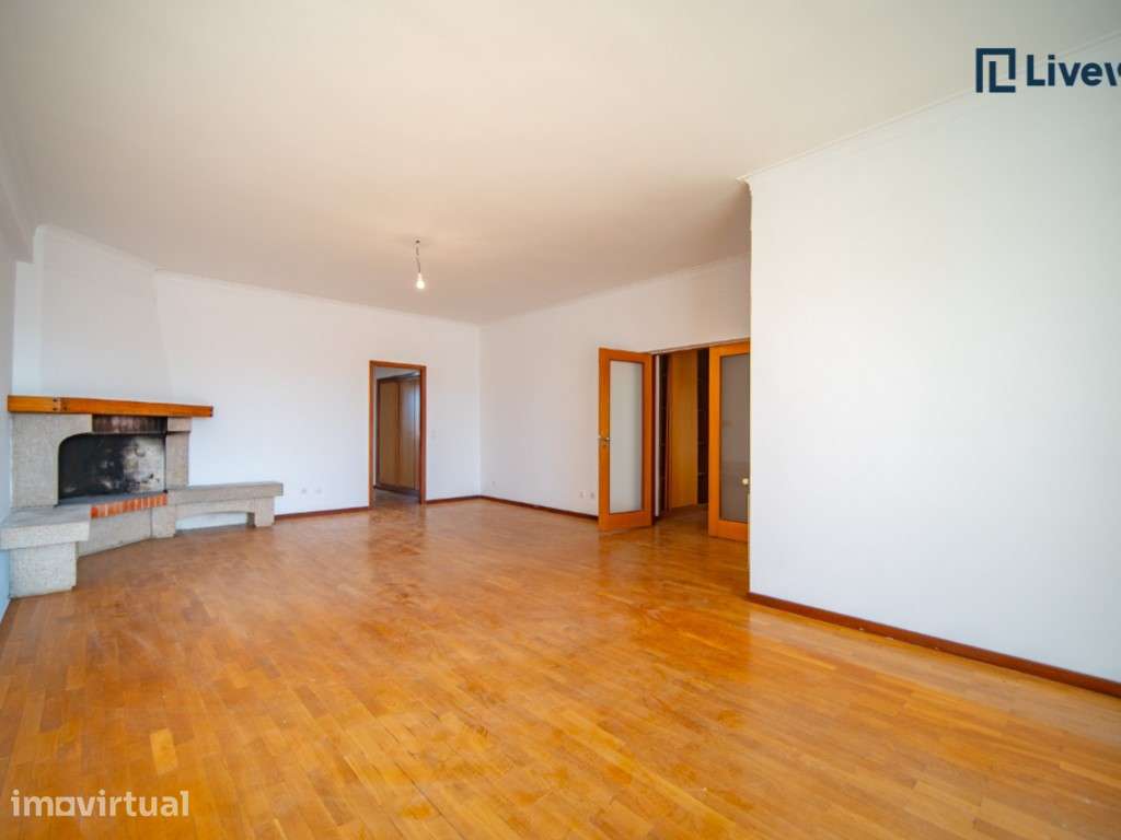 Penthouse T6 convertido em T5 Av. Fernão Magalhães - Grande imagem: 4/34
