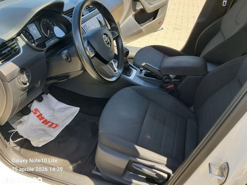 Skoda Octavia 2.0 TDI Style - 19