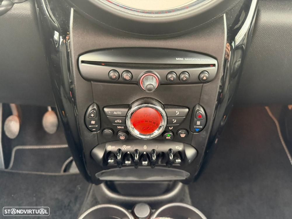 MINI Countryman Cooper D - 26
