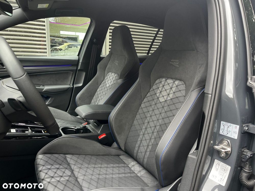 Volkswagen Golf 1.5 eTSI mHEV R-Line Plus DSG - 13