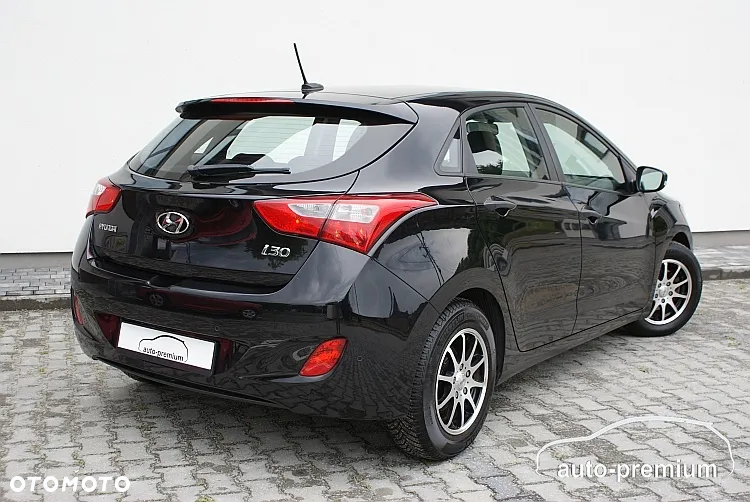Hyundai i30 blue 1.4 Classic Navigation - 30