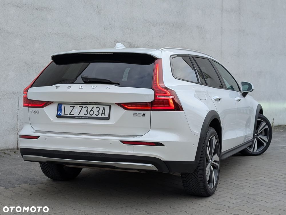 Volvo V60 B5 B AWD Plus Dark - 6