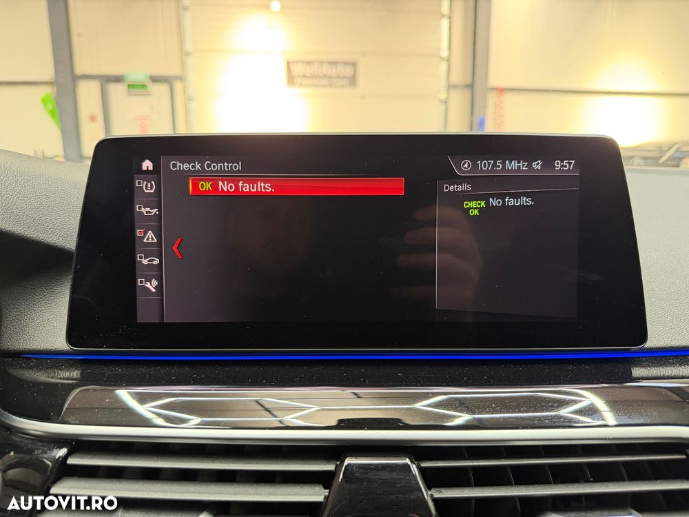 BMW Seria 5 520i Aut. Sport Line - 21