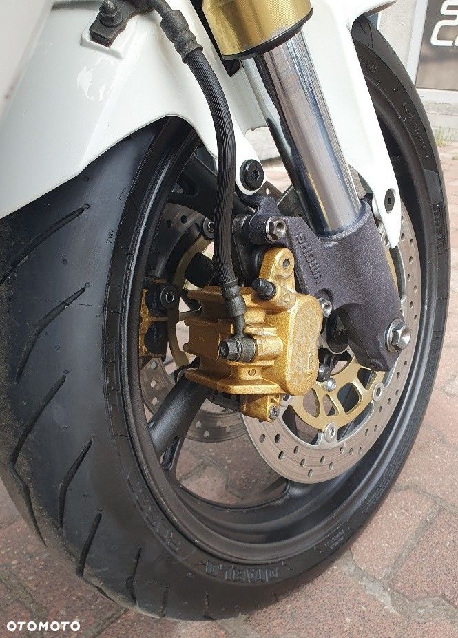 Honda Hornet - 27