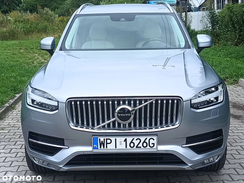 Volvo XC 90 - 1
