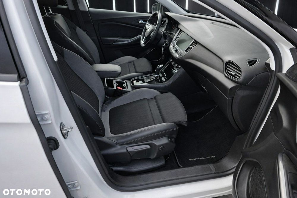 Opel Grandland X - 12